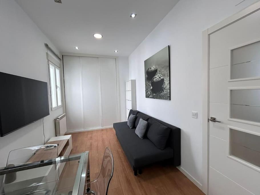 Flat In The Barrio De Las Delicias, Madrid Exterior foto